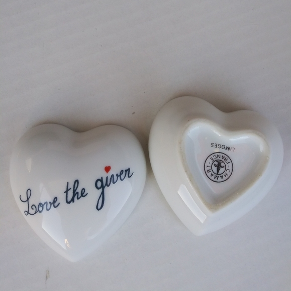 Limoges Porcelain Heart Trinket Box - Picture 10 of 15